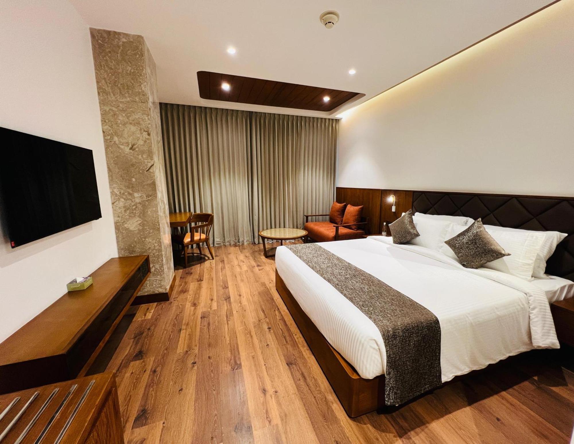 فندق Gokulam Grand كاليكوت المظهر الخارجي الصورة